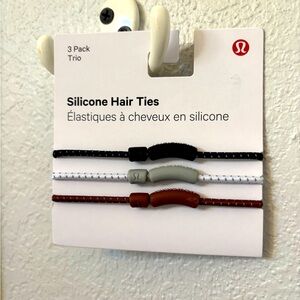 NWT! 🍋🍋Lululemon Silicone Hair Ties. 3 pack 🍋🍋